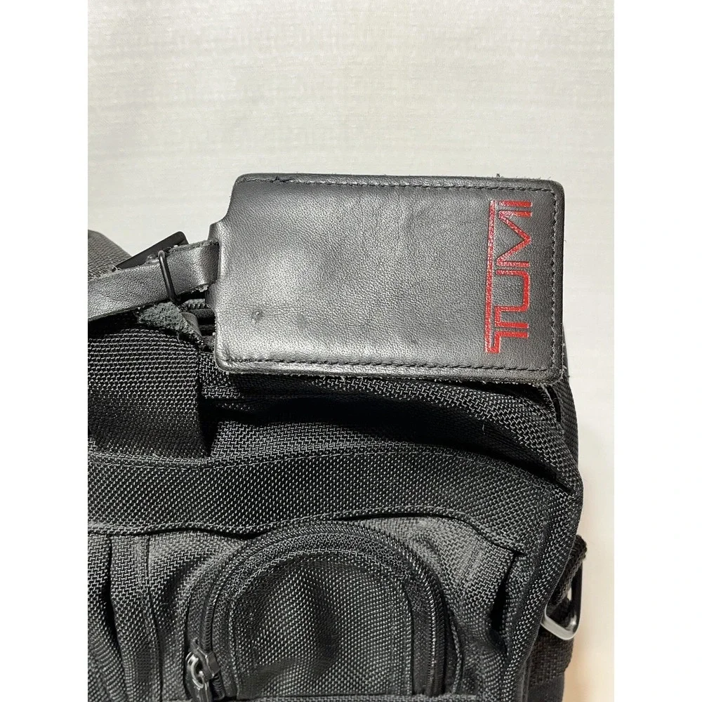 Tumi very nice